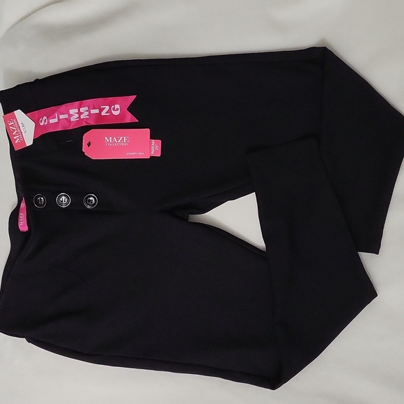 Maze Collection Slimming Black Pants - Picture 7 of 7